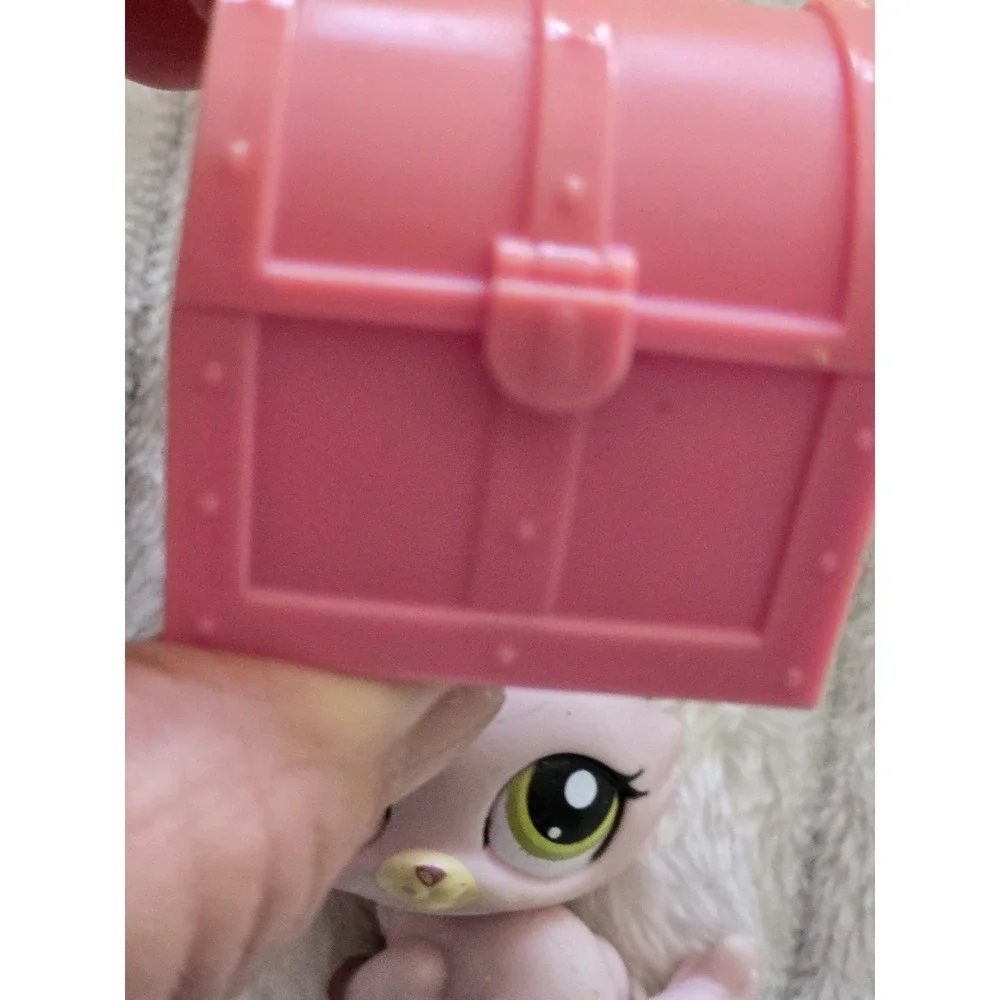 10 Pcs Littlest Pet Shop #1489 Pink Crouching Cat LPS Mouse Cupcake Chest Fish